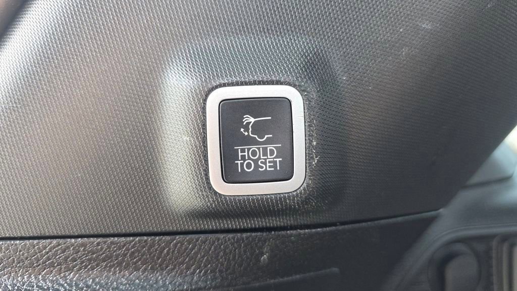 Used 2022 Jeep Grand Cherokee Altitude image 17