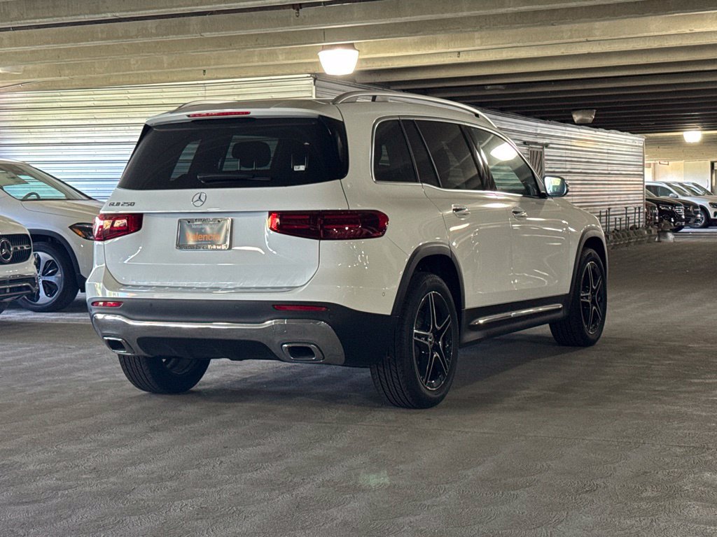 New 2026 Mercedes-Benz GLB 250 image 8