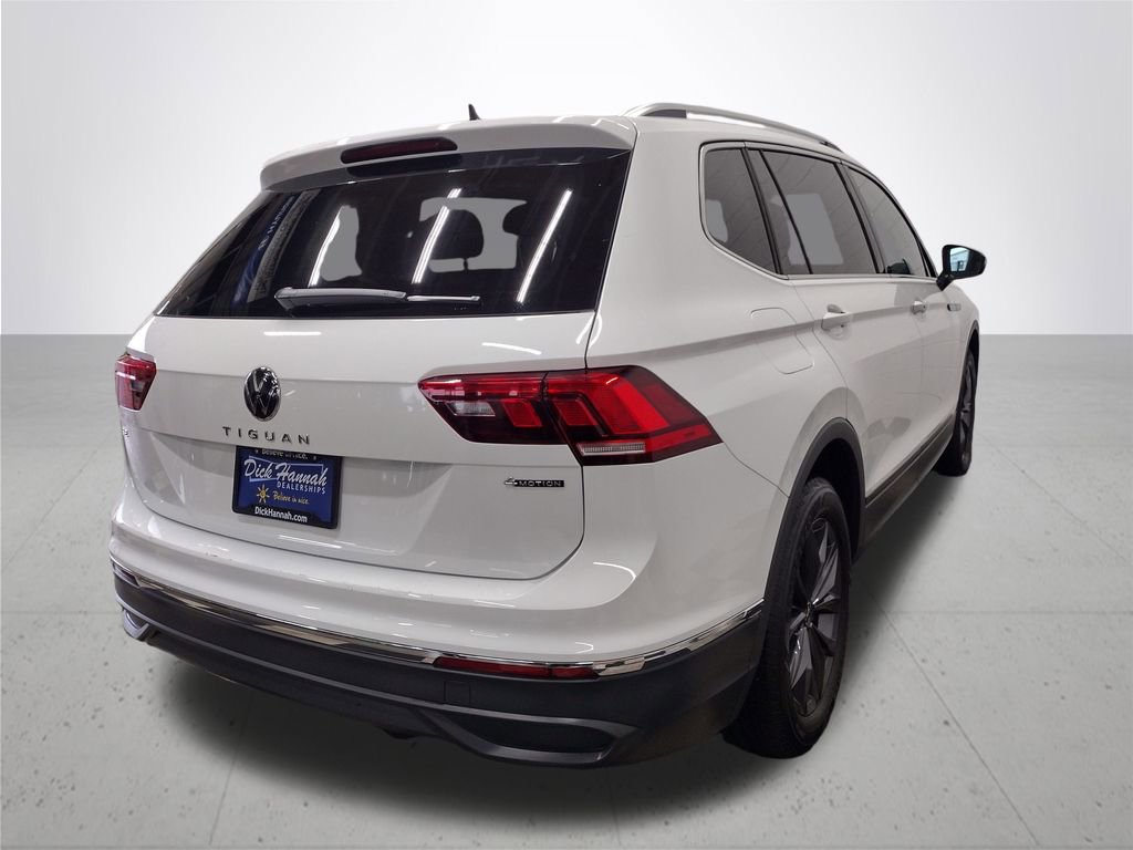 Certified 2024 Volkswagen Tiguan SE image 14
