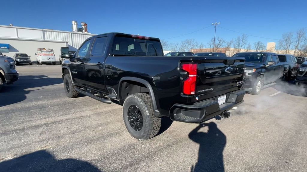 New 2025 Chevrolet Silverado 2500 ZR2 w/ Technology Package image 8