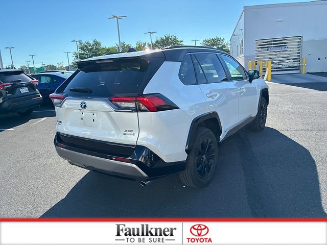 Used 2024 Toyota RAV4 XSE AWD/4WD image 8