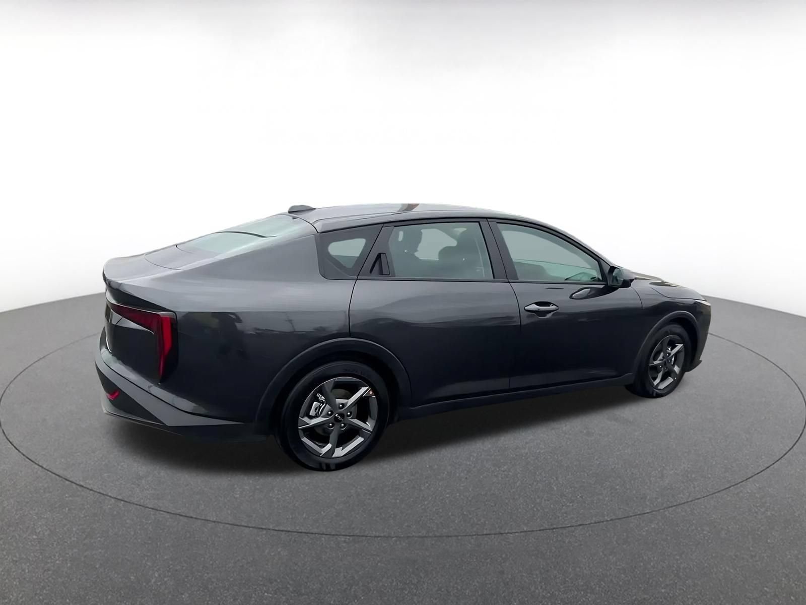 Used 2026 Kia K4 FWD image 15