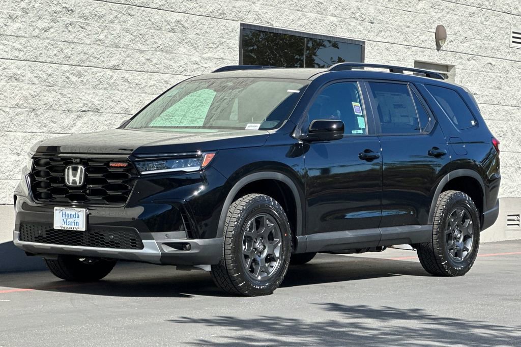 New 2025 Honda Pilot TrailSport image 8