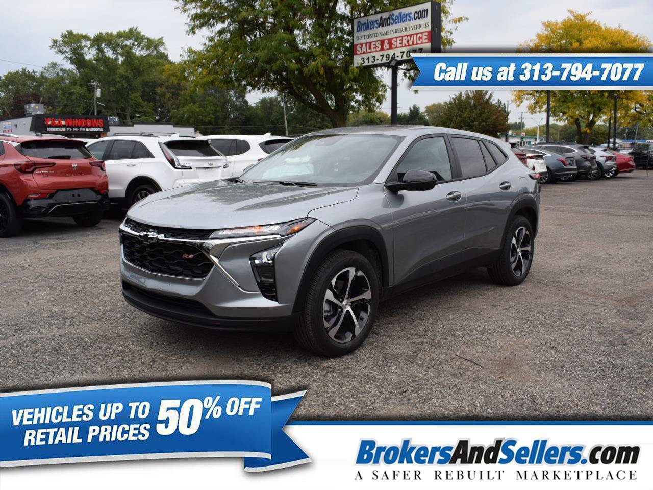 Used 2026 Chevrolet Trax RS w/ Sunroof Package FWD image 1