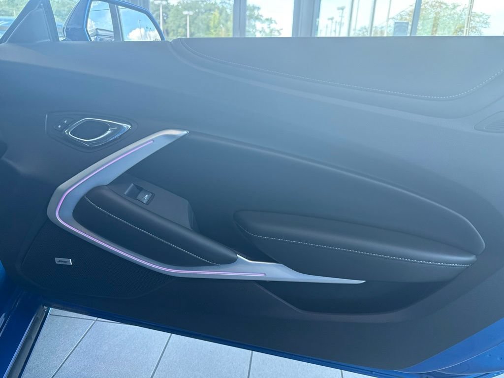 Used 2017 Chevrolet Camaro SS RWD image 28