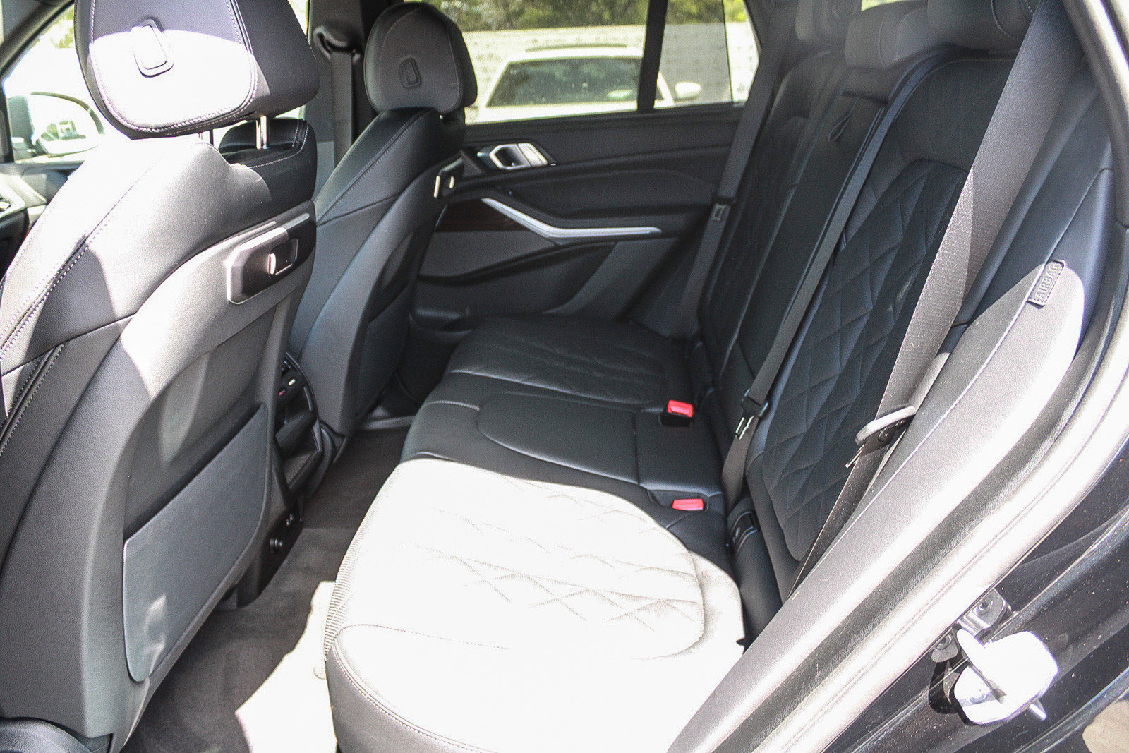 Used 2026 BMW X5 xDrive50e w/ Executive Package AWD/4WD image 18