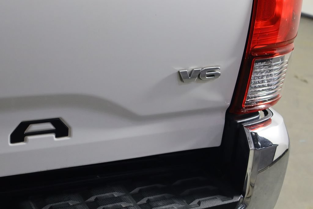 Used 2019 Toyota Tacoma TRD Off-Road RWD image 37