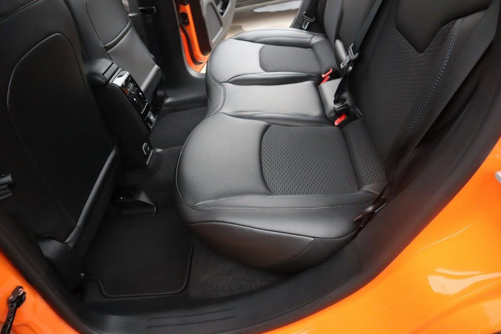 New 2026 Jeep Compass Latitude image 12