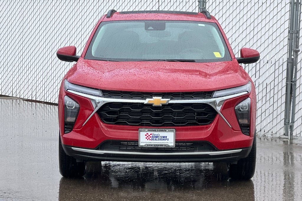 New 2026 Chevrolet Trax LT w/ Sunroof Package image 6