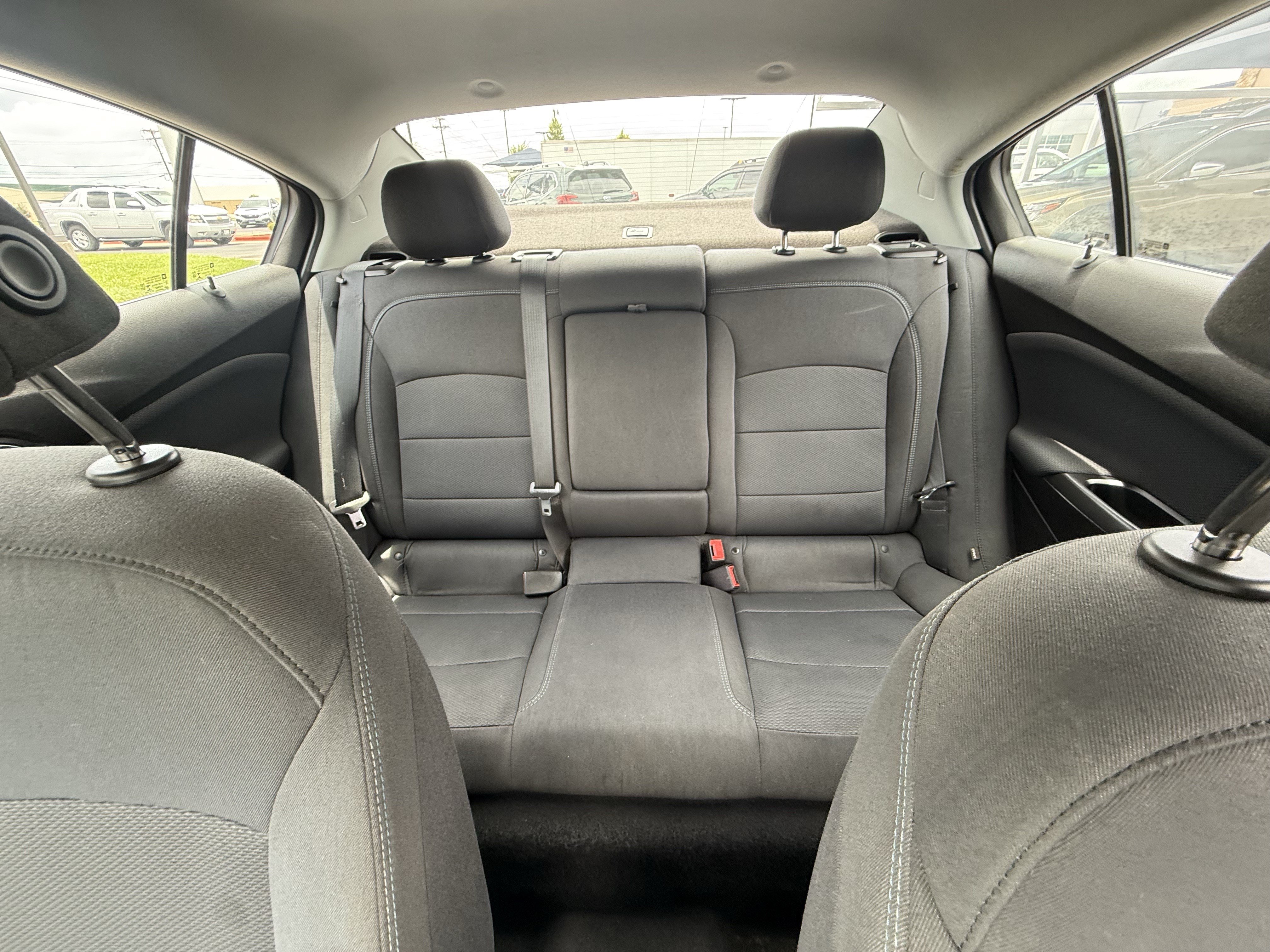 Used 2019 Chevrolet Cruze LT w/ Convenience Package FWD image 8