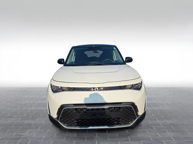 Used 2023 Kia Soul S FWD image 2