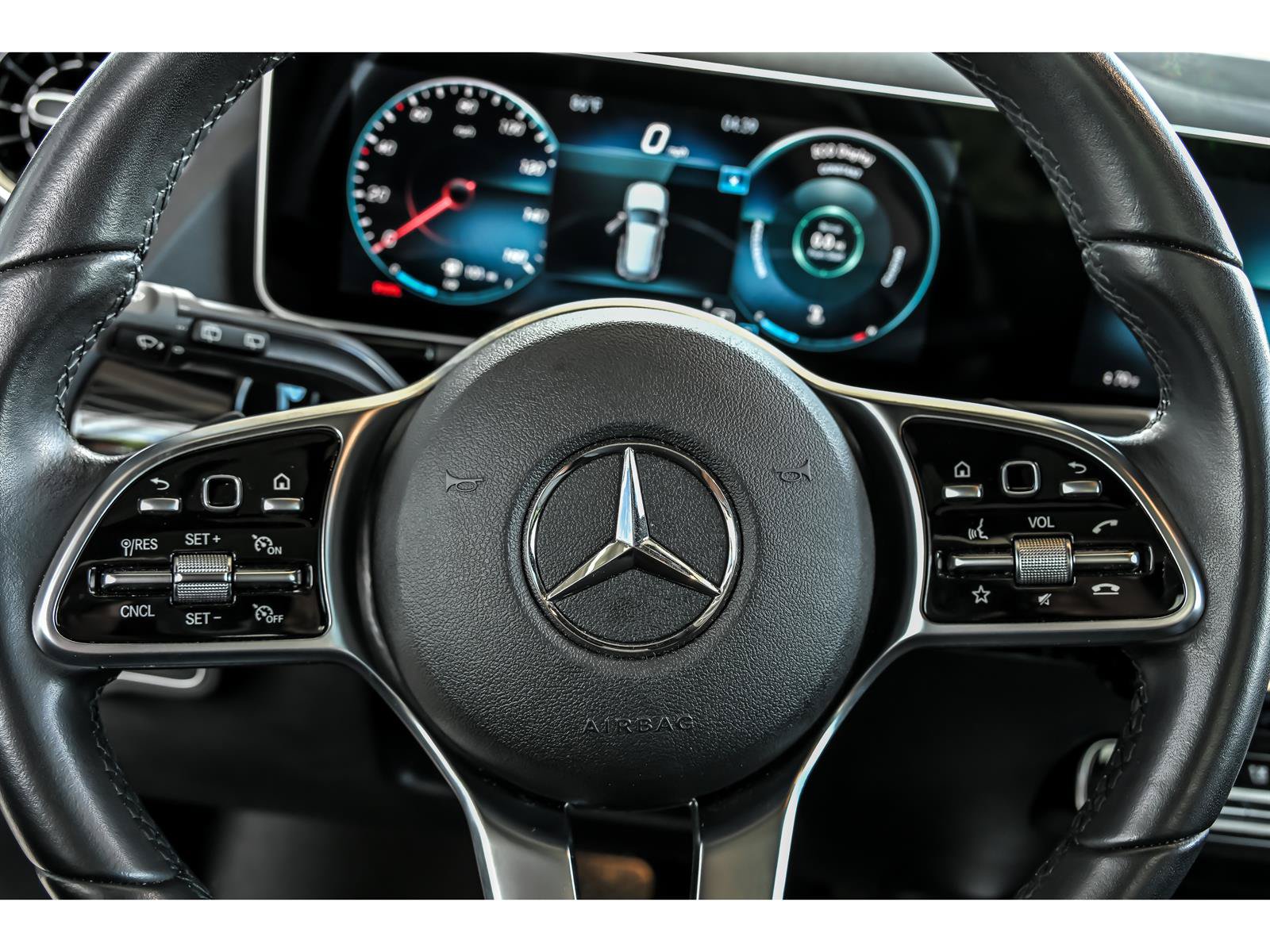 Certified 2021 Mercedes-Benz GLA 250 4MATIC image 17