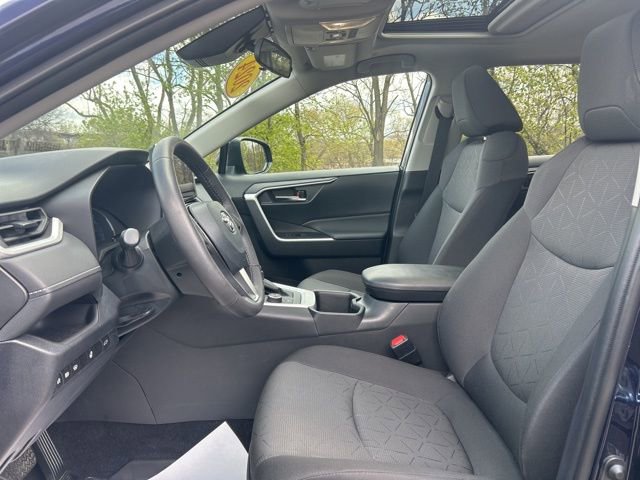 Used 2024 Toyota RAV4 XLE w/ Convenience Package image 10