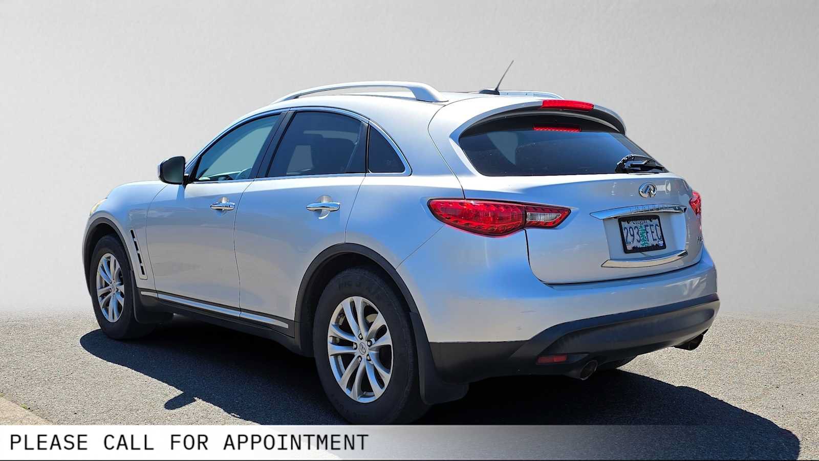 Used 2010 INFINITI FX35 AWD w/ Premium Pkg image 5