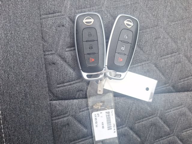 Certified 2025 Nissan Kicks SV FWD image 29