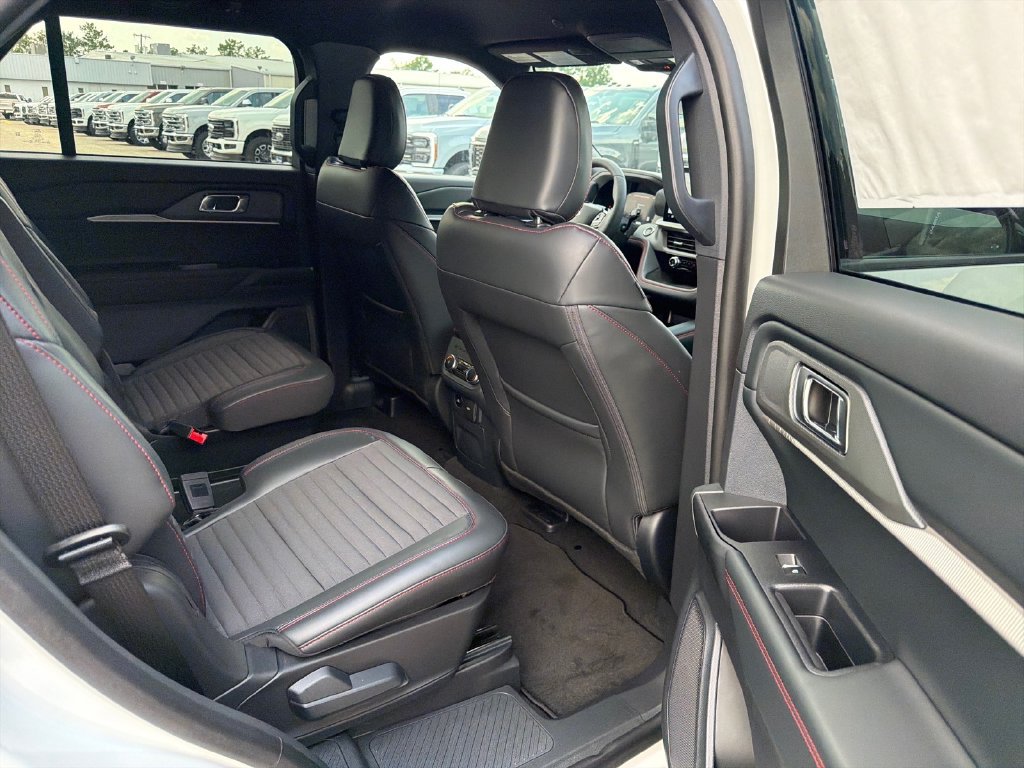 New 2026 Ford Explorer ST-Line AWD/4WD image 14