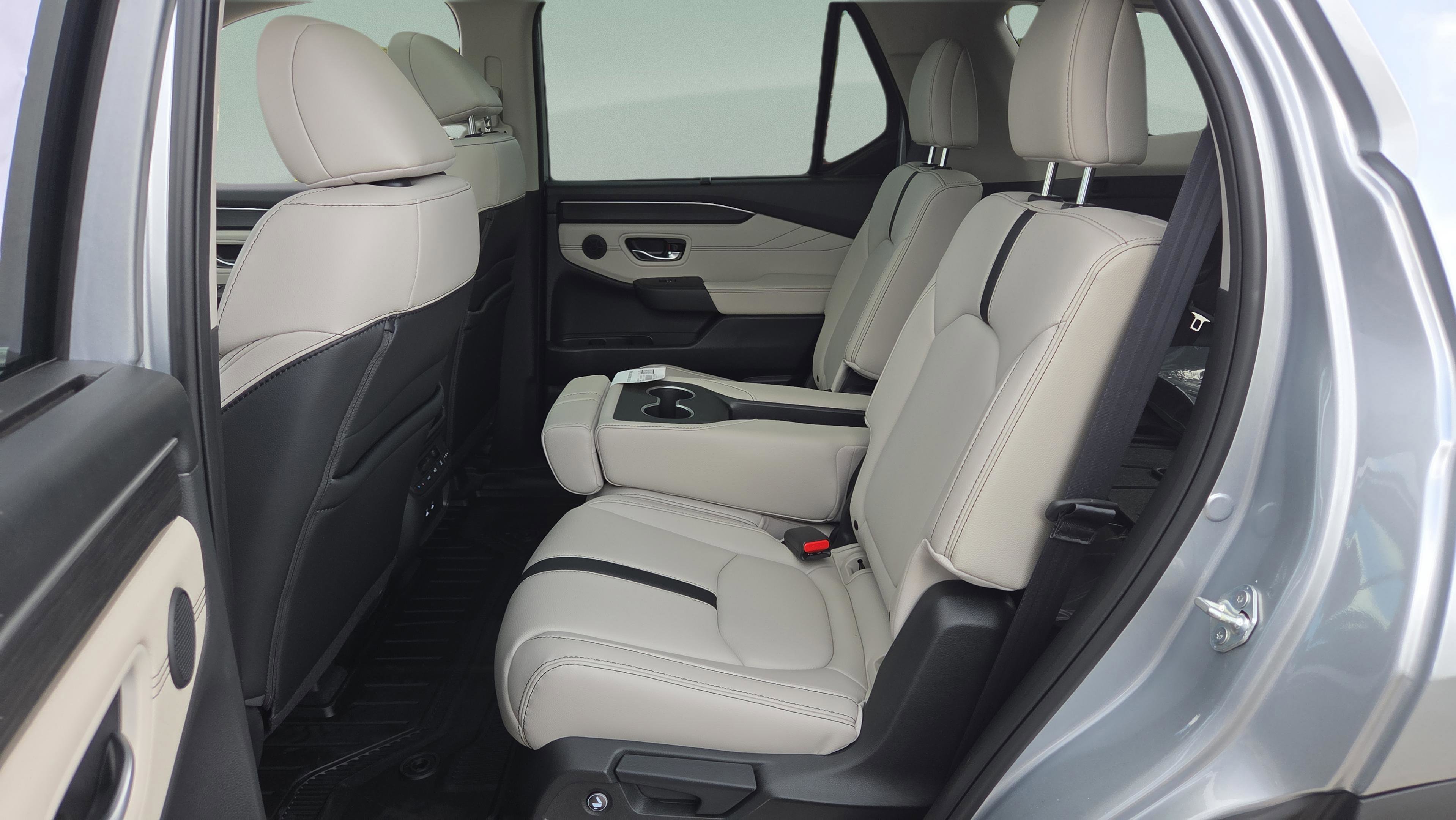 New 2026 Honda Pilot Touring image 11