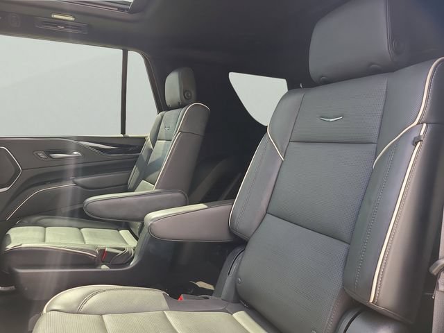 Used 2023 Cadillac Escalade Sport AWD/4WD image 10