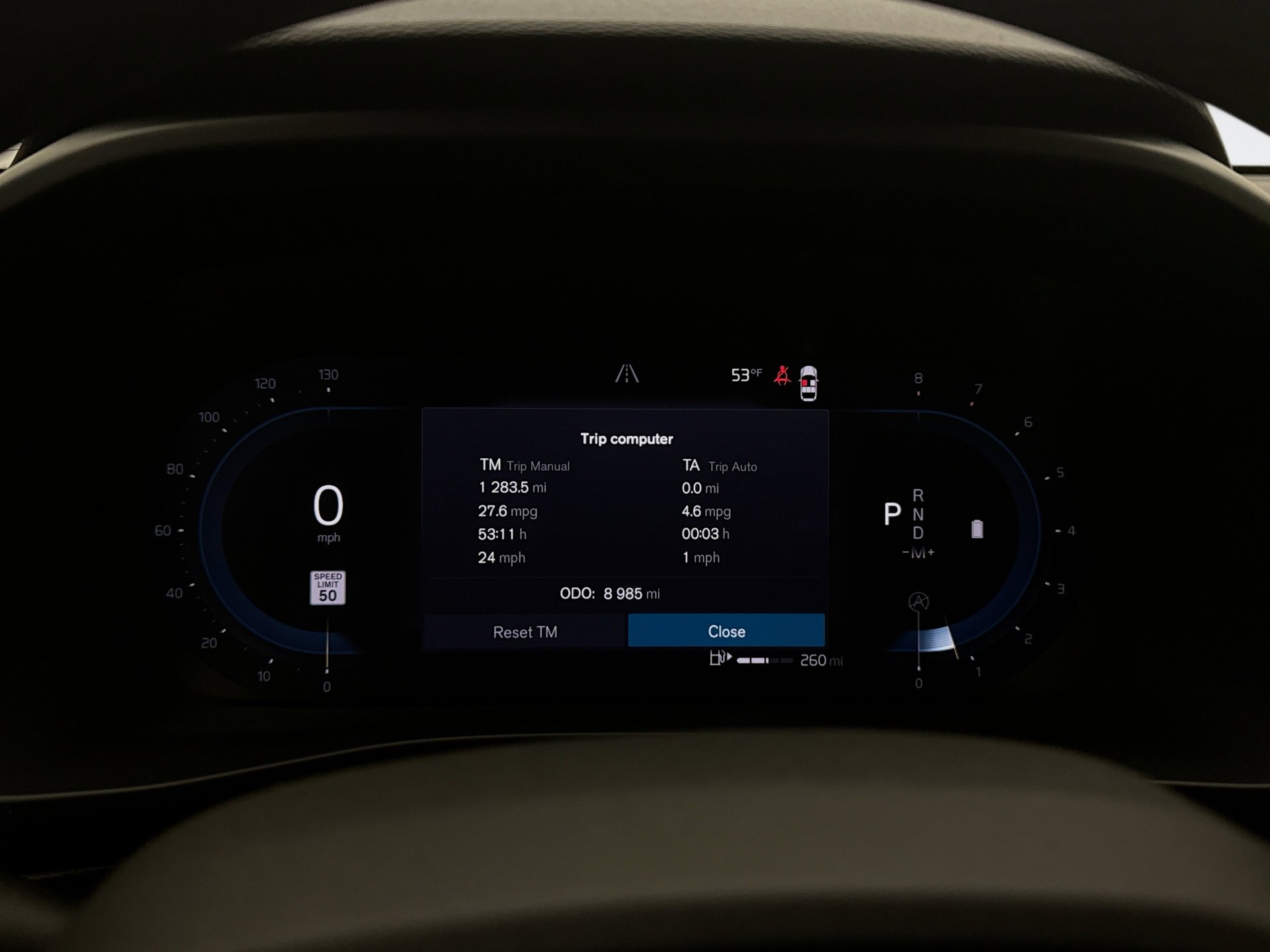 Used 2025 Volvo XC40 B5 Plus AWD/4WD image 9