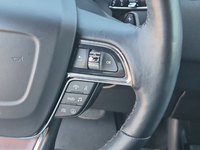 Used 2023 Lincoln Navigator Reserve AWD/4WD image 21