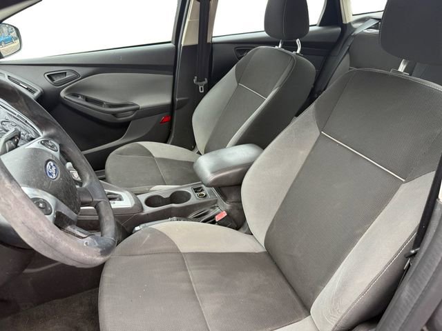 Used 2012 Ford Focus SE FWD image 9
