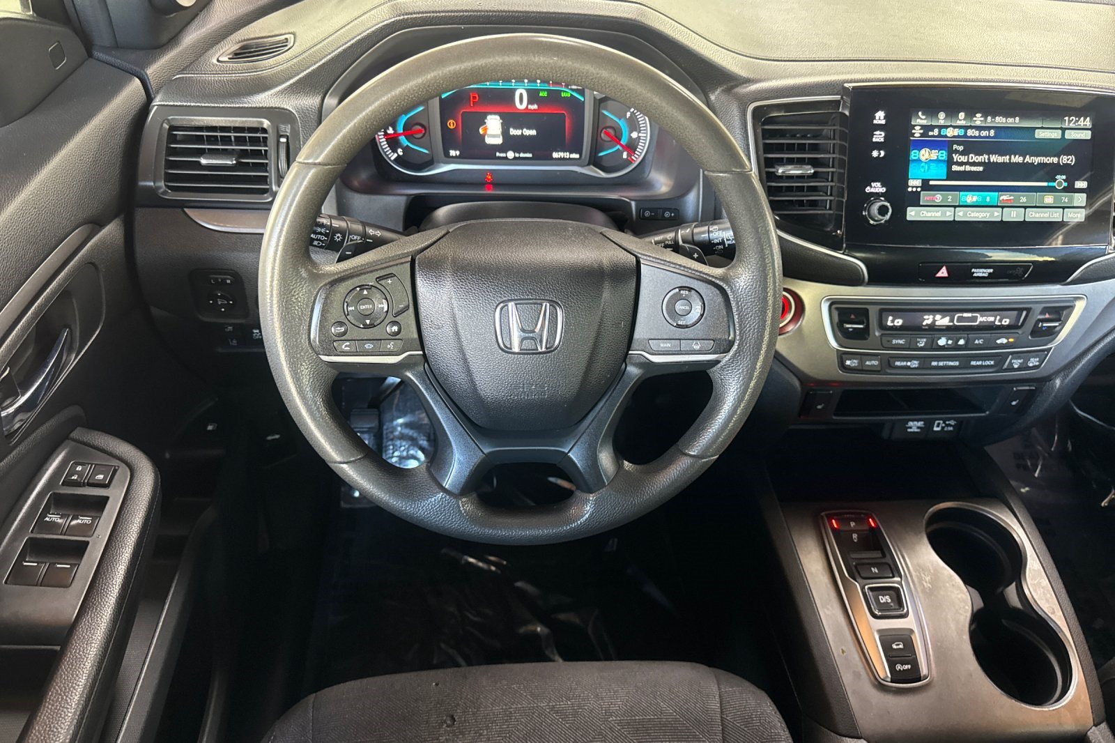 Used 2022 Honda Pilot Sport image 32