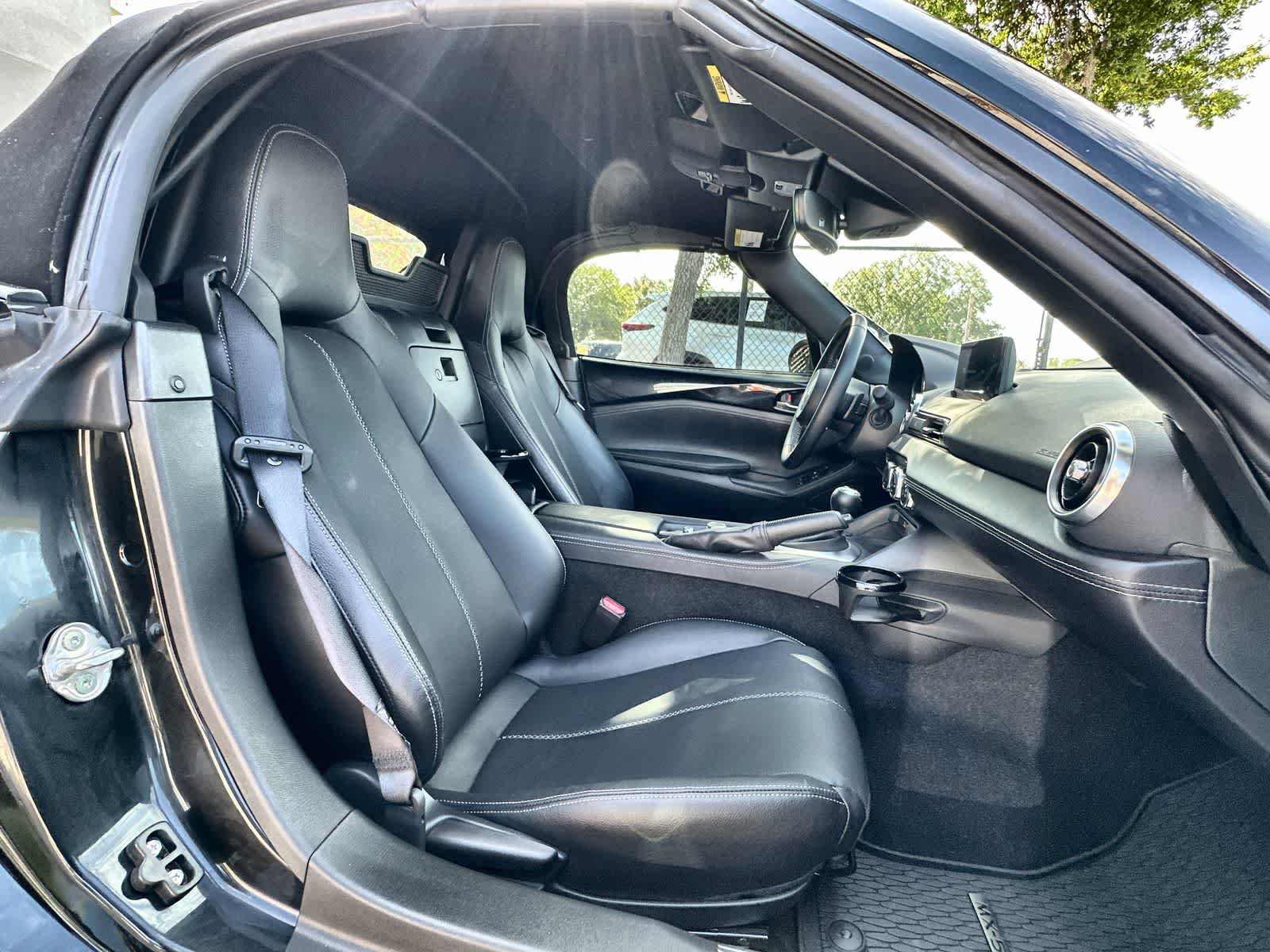 Used 2025 MAZDA MX-5 Miata Grand Touring w/ Weather Package image 9