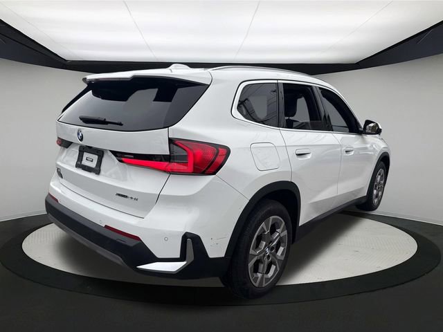 Used 2023 BMW X1 xDrive28i image 11