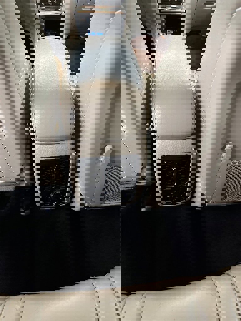 Used 2017 Jeep Grand Cherokee Limited w/ Luxury Group II image 28