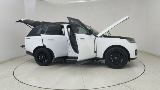 Used 2025 Land Rover Range Rover SE image 71