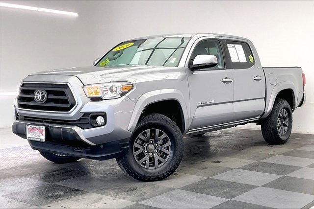 Used 2020 Toyota Tacoma SR5 image 12