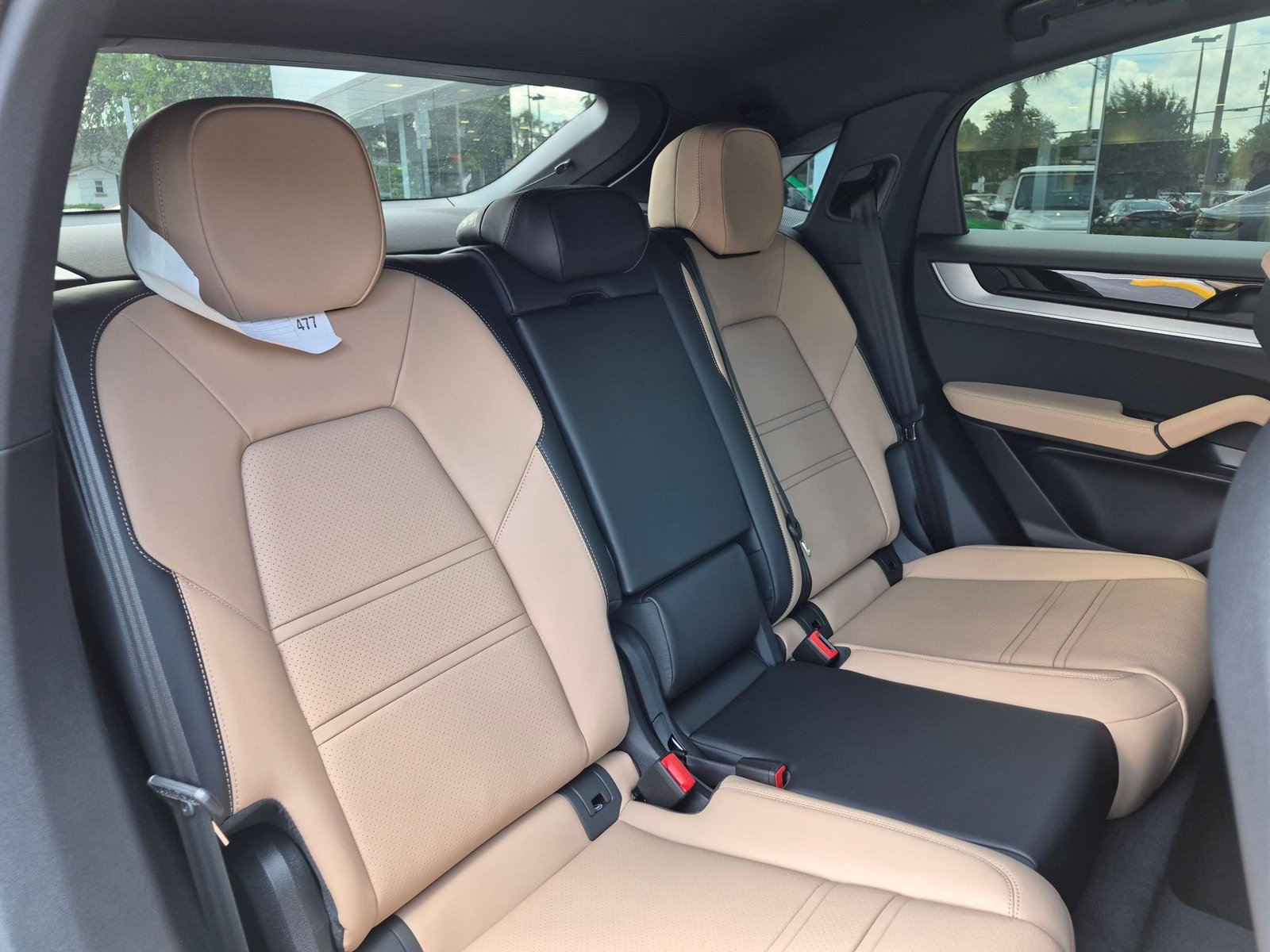 New 2026 Porsche Cayenne Coupe AWD/4WD image 25