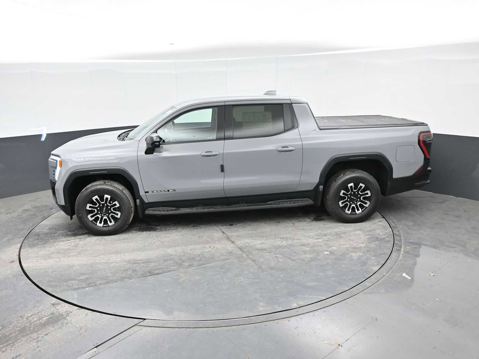 New 2026 GMC Sierra EV Elevation image 27