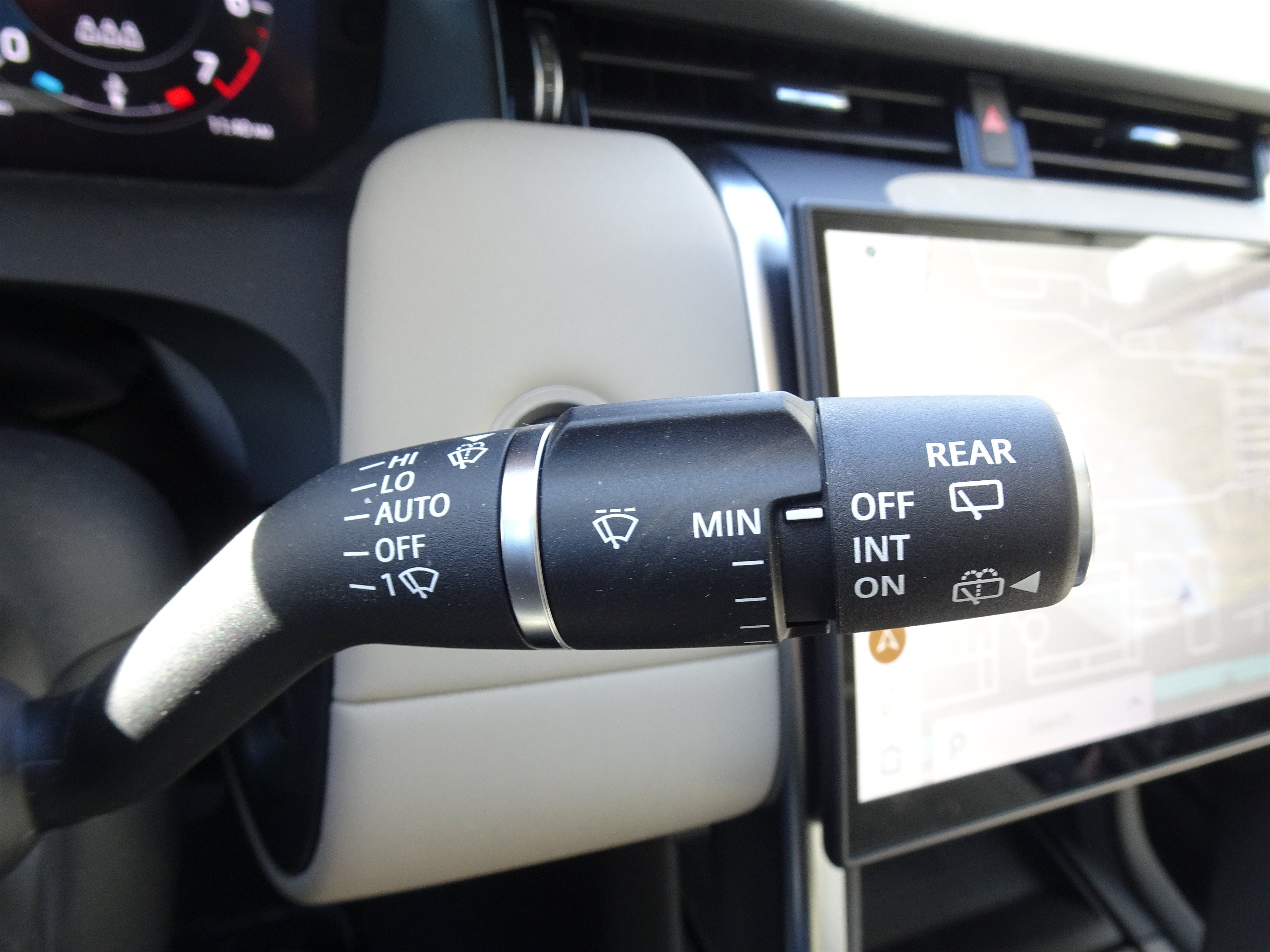 New 2025 Land Rover Discovery Sport S AWD/4WD image 23