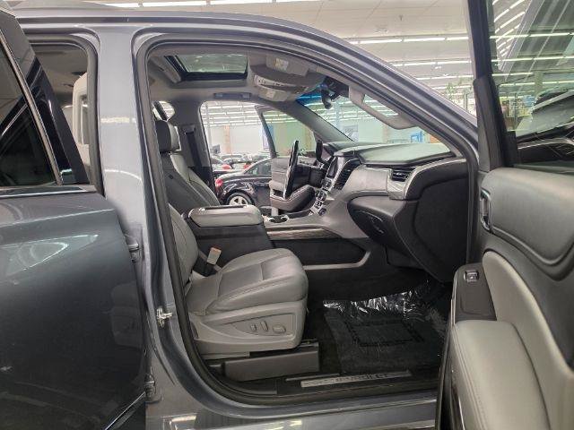 Used 2018 Chevrolet Tahoe LT w/ LT Signature Package AWD/4WD image 38