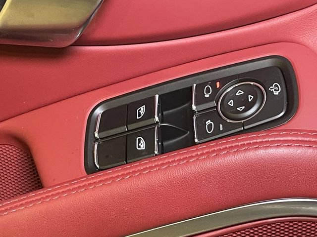 Certified 2025 Porsche 718 Boxster S RWD image 32