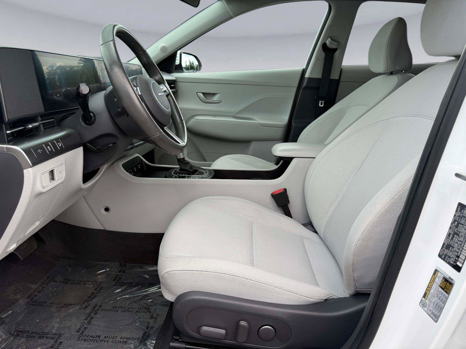 Used 2025 Hyundai Kona SEL FWD image 20