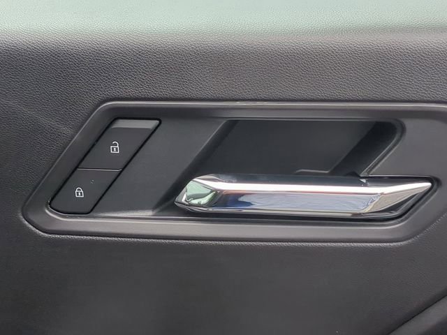 New 2026 GMC Canyon Elevation w/ Convenience Package RWD image 44