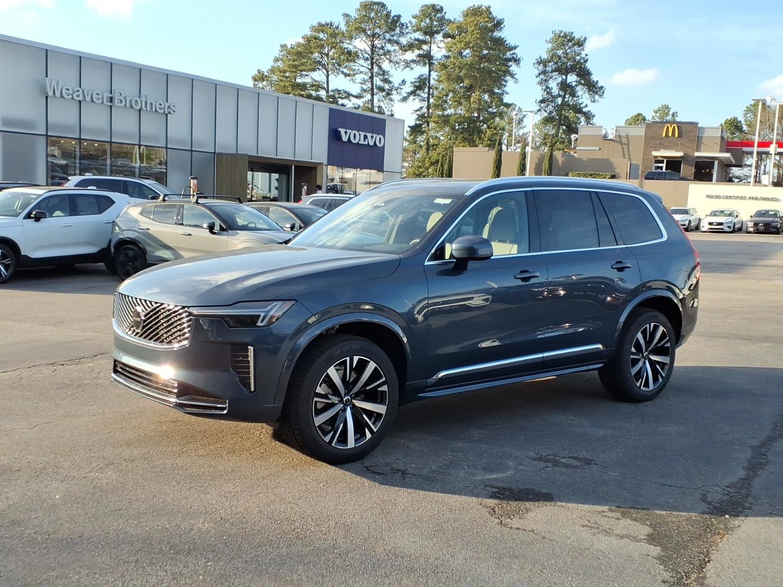 New 2026 Volvo XC90 B6 Core AWD/4WD image 8