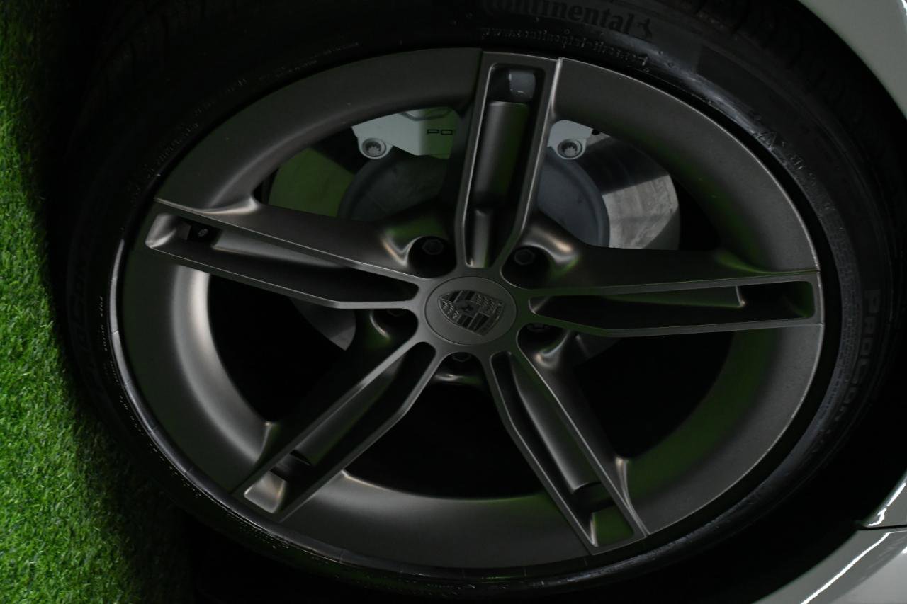 Used 2025 Porsche Taycan Turbo image 14