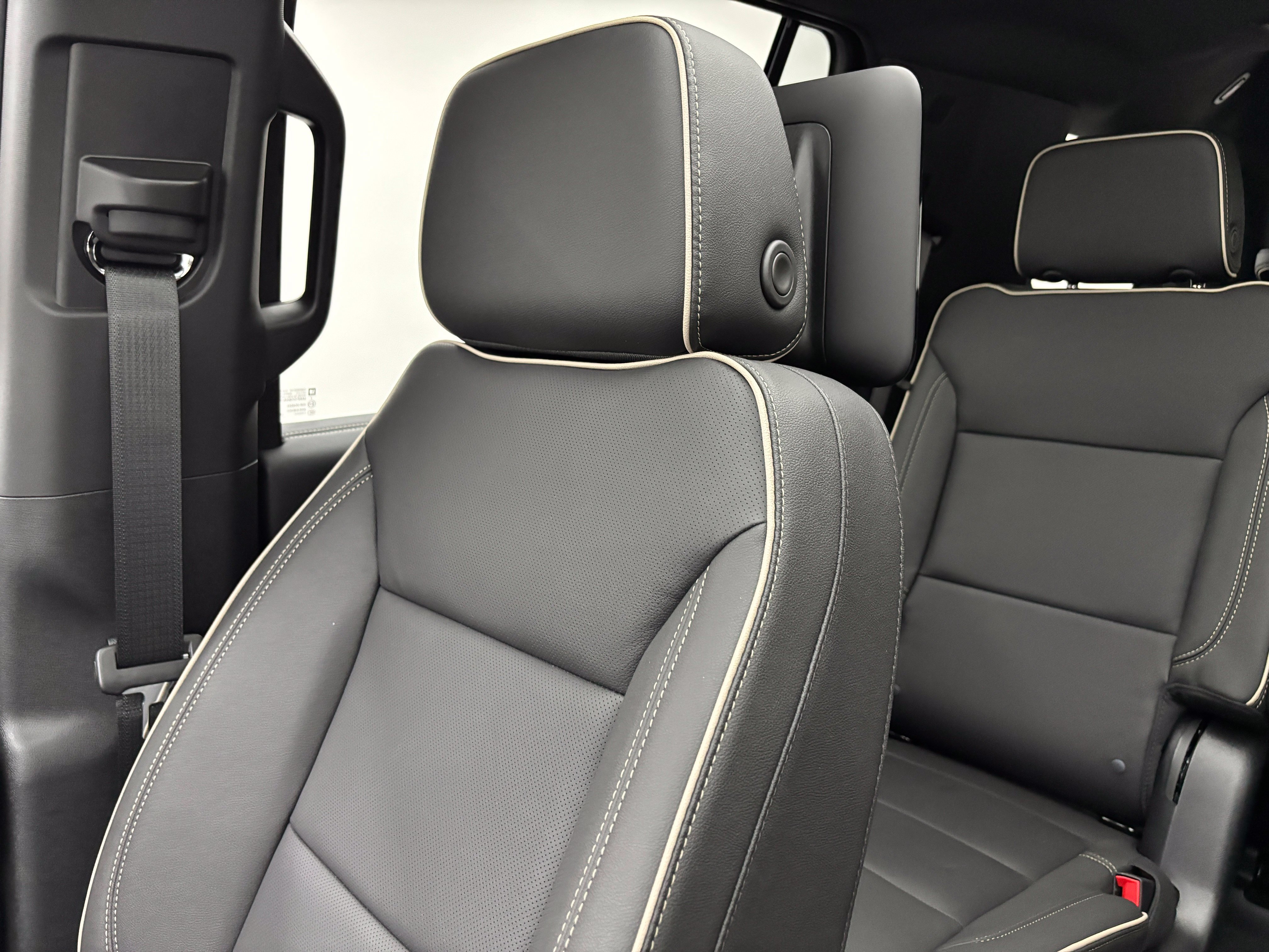 New 2026 GMC Yukon Elevation w/ Elevation Premium Package AWD/4WD image 52