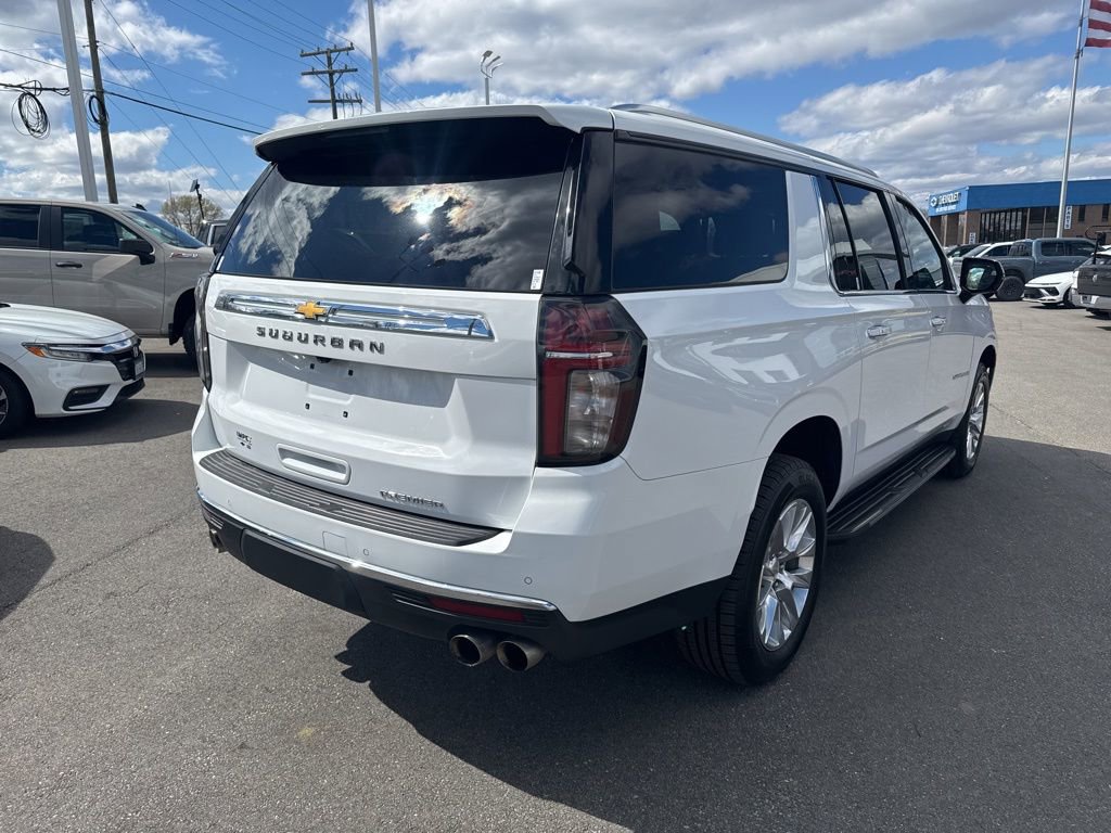 Used 2023 Chevrolet Suburban Premier image 5