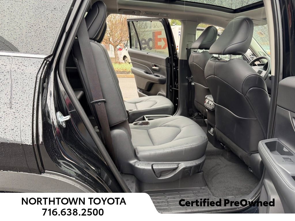 Used 2026 Toyota Grand Highlander Limited image 16