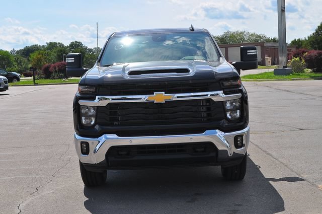 New 2026 Chevrolet Silverado 2500 LT w/ Safety Package AWD/4WD image 6