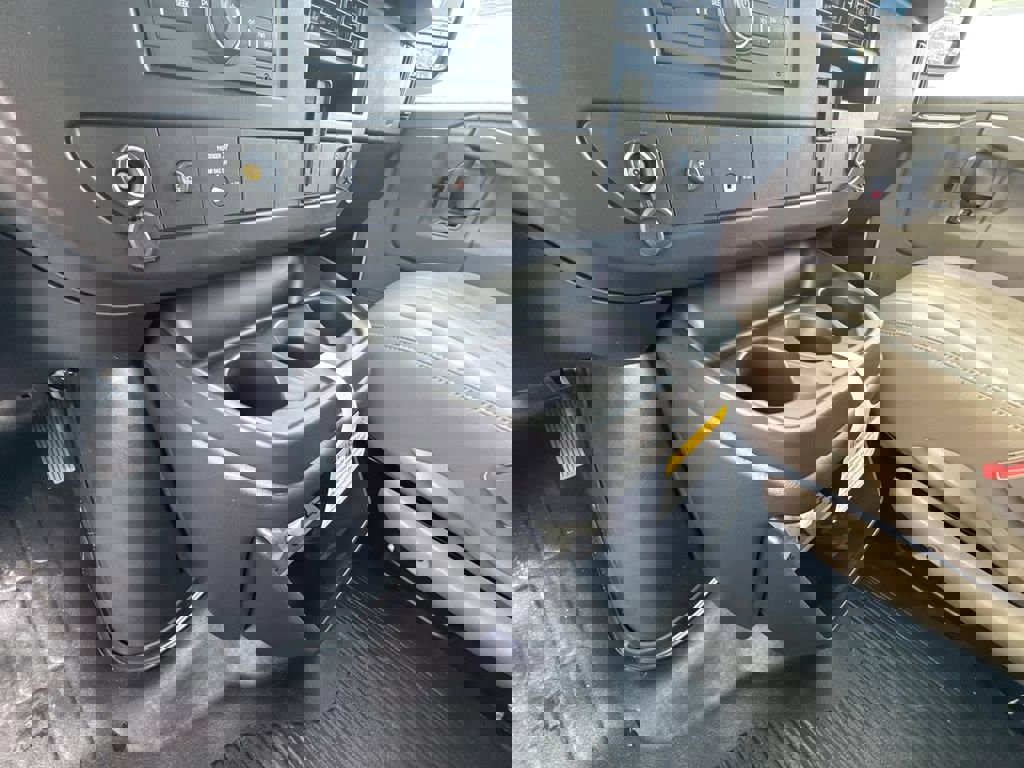 New 2026 Chevrolet Express 2500 image 23