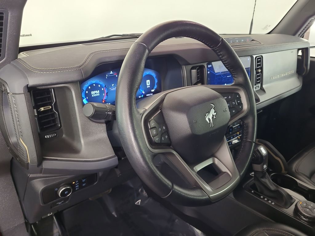 Used 2025 Ford Bronco Badlands AWD/4WD image 13