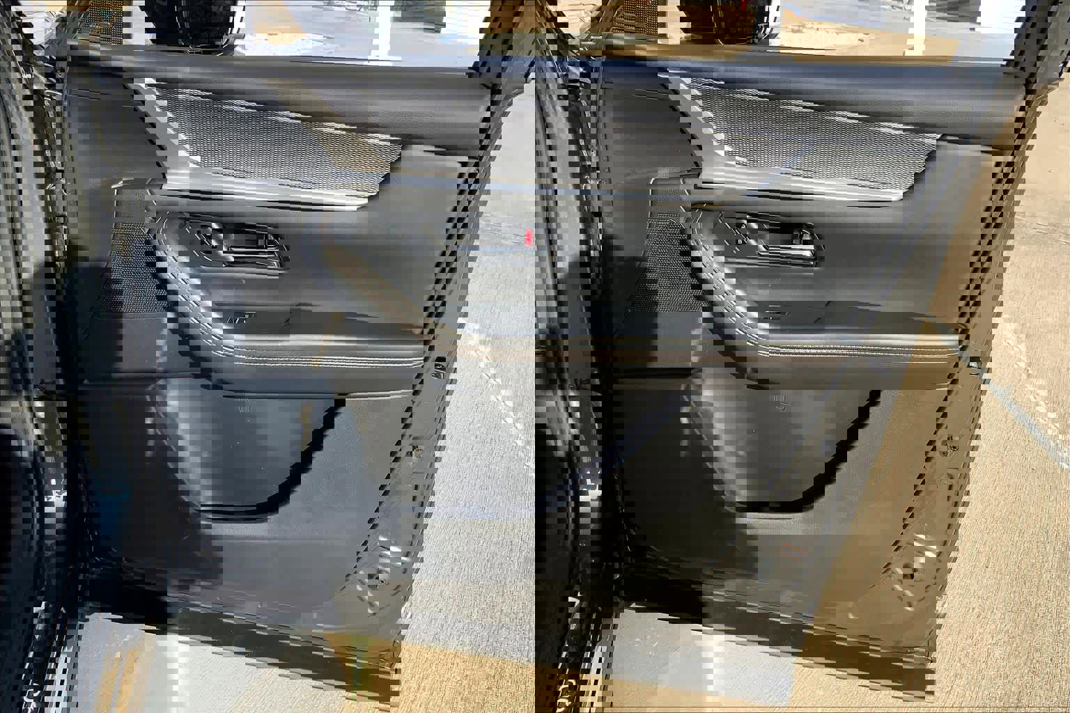 Used 2025 MAZDA CX-90 3.3 Turbo S w/ Premium Package image 22