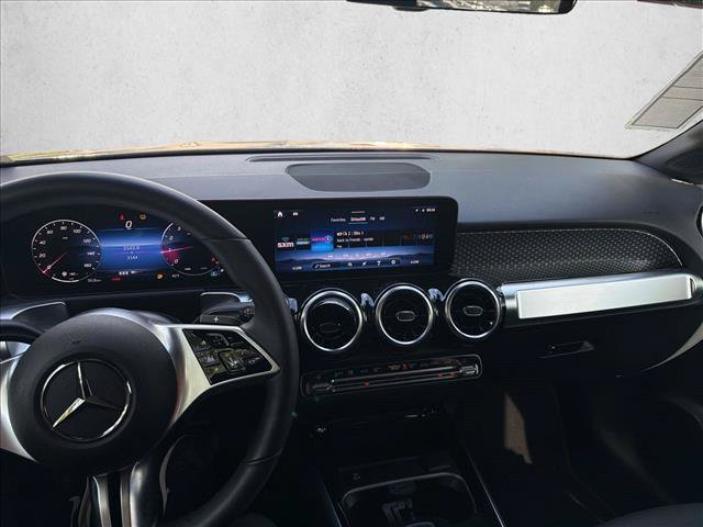 Used 2026 Mercedes-Benz GLB 250 image 10