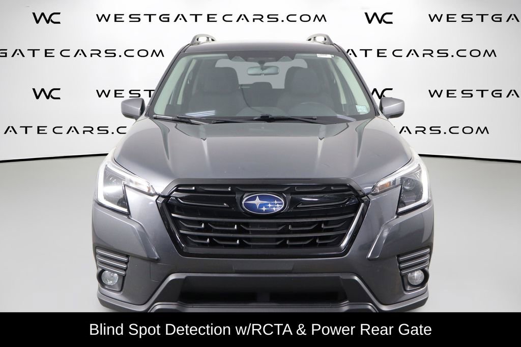 Used 2023 Subaru Forester Premium image 2
