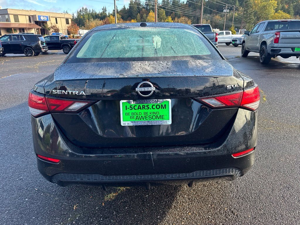 Used 2024 Nissan Sentra SV FWD image 8